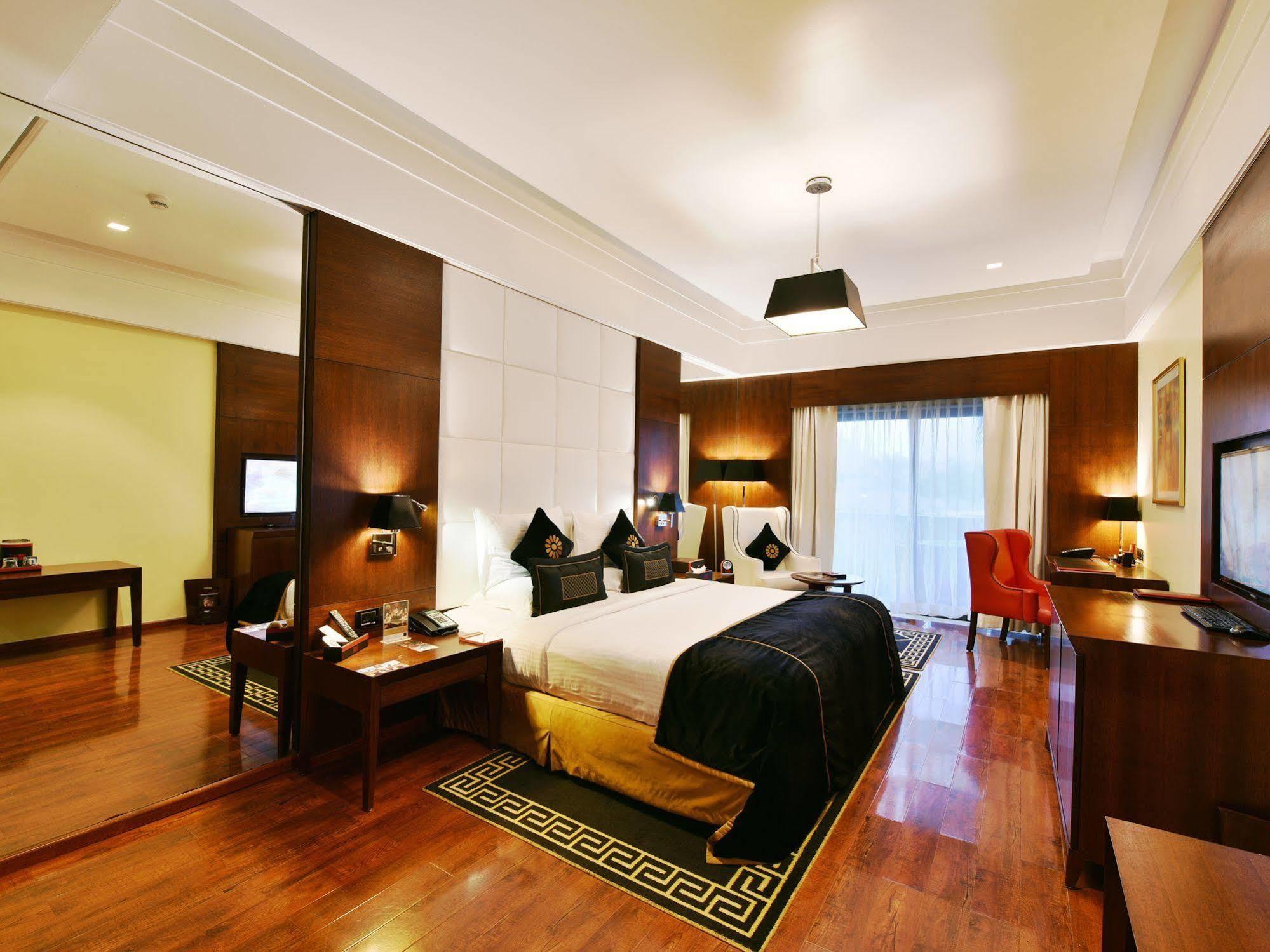 Della Resorts Lonavala Esterno foto