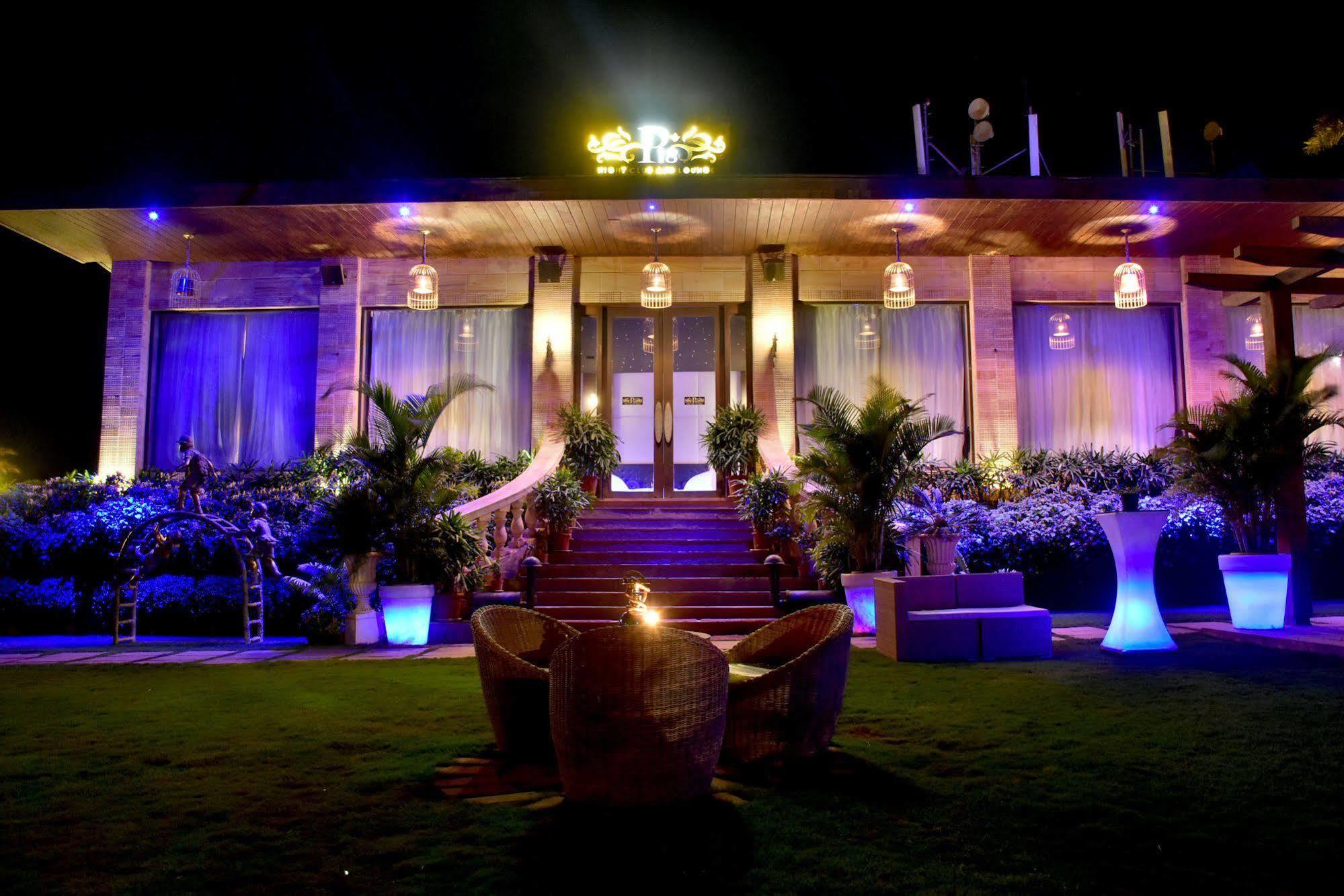 Della Resorts Lonavala Esterno foto